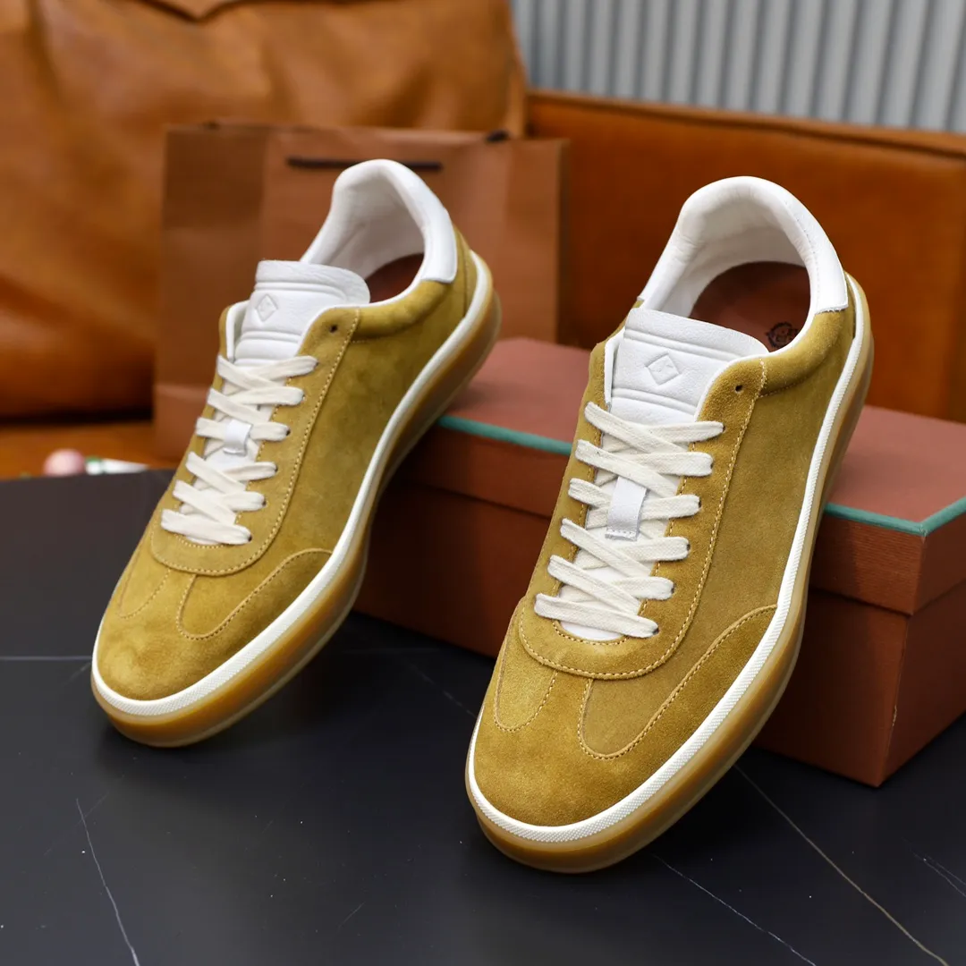 Men's Men's Shoes💰540💰••New Products•• LoroPian*_Noyo-Pianya New men's casual moral training sneakers, LP lace-up casual shoes!  Made of original imported soft cowhide and suede fabric, it highlights the sporty style. The heel is decorated with logo embossing and the original molding. The raw rubber translucent sole combined with the color welt adds a sense of modernity to the shoe. The shoe is overall refreshing and easy to match with style. It has a full cowhide lining for the feet. The original box packaging at the counter comes with wooden balls and a dust bag! Size: 38-44 (.45 customized)